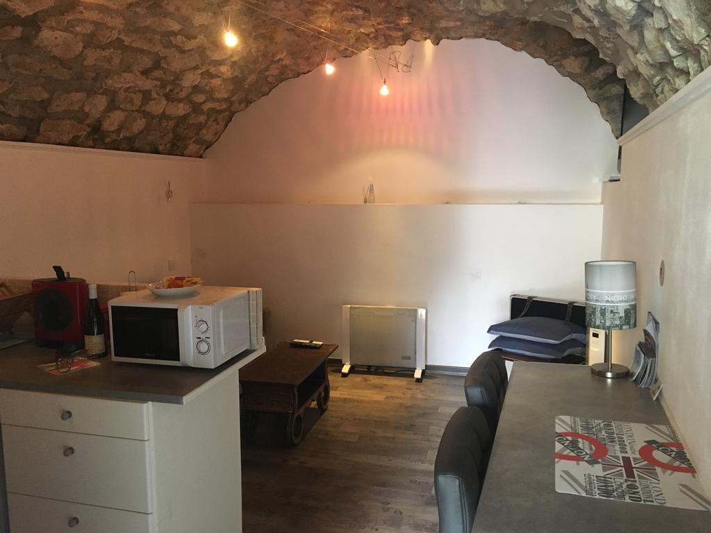 Appartement La Grotte à La Garde-Adhémar Extérieur photo